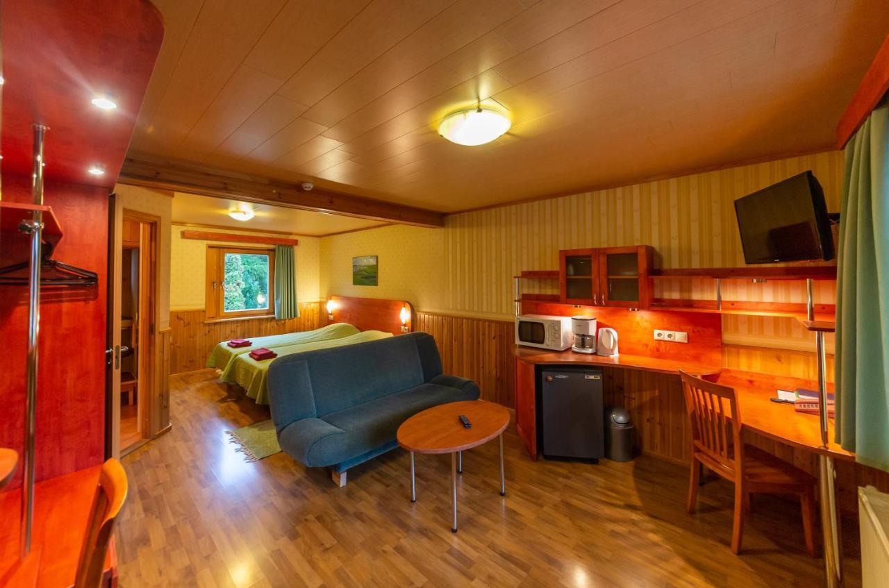 Padu Hotell Kärdla Rom bilde